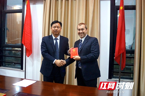 常德外教老师_常德外教一对一_常德外教英语培训