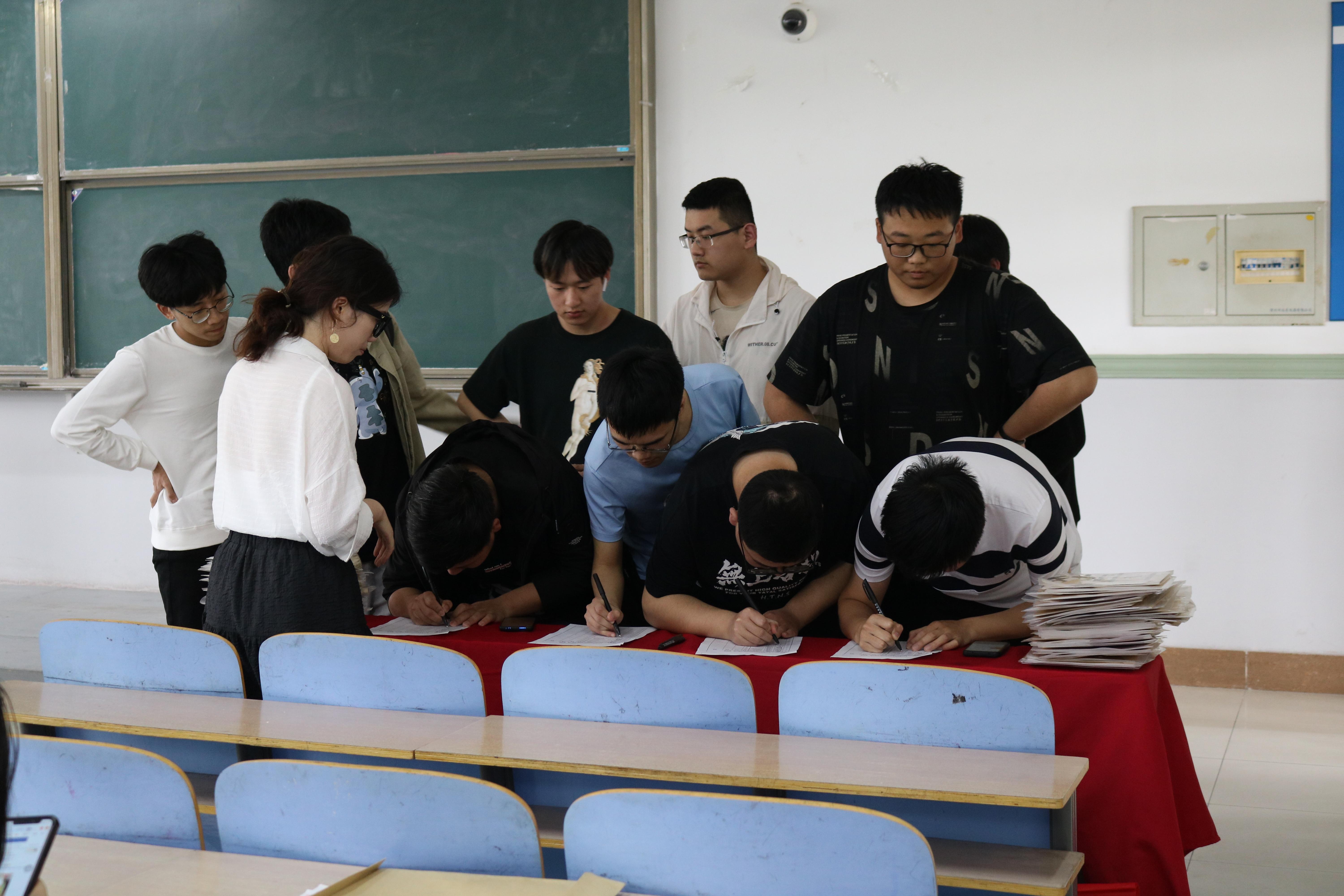 合肥环球雅思师资力量_合肥环球雅思老师简介_合肥环球雅思一对一外教