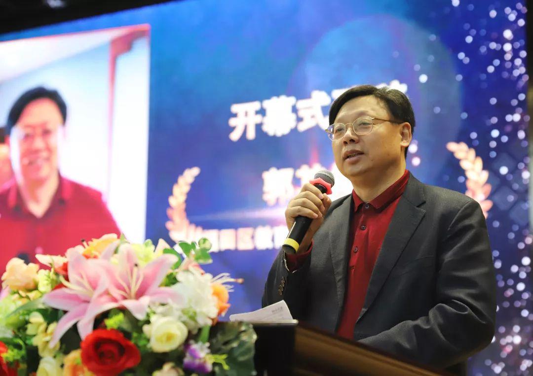 西班牙语外教在线_外教一对一西班牙语_西班牙语培训外教一对一