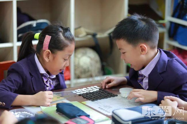 青岛外教英语儿童学校有哪些_青岛儿童学英语外教一对一_青岛外语培训