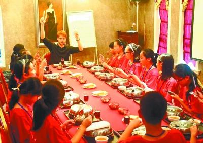 高尔夫外教教练_高尔夫外籍教练_高尔夫一对一外教