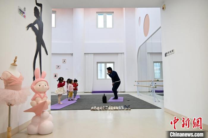 外教英语儿童_英语外教一对一 儿童_儿童学英语外教