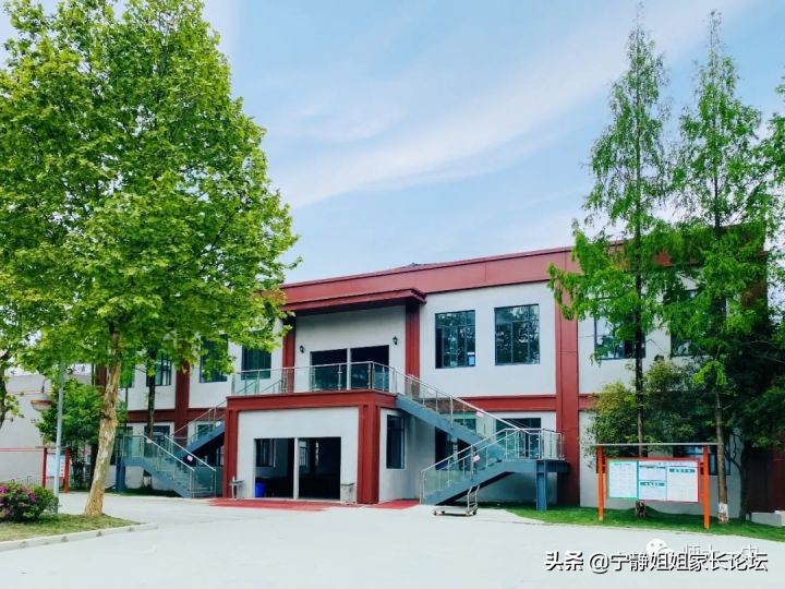 成都外教老师工资多少_成都外教好老师名单_成都哪个外教一对一老师好