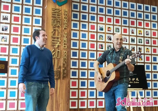 市南英语一对一外教_外教英语课程怎么样_外教英语培训中心