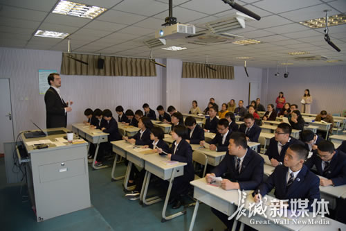 一对一外教石家庄_石家庄外教英语_石家庄外教口语一对一