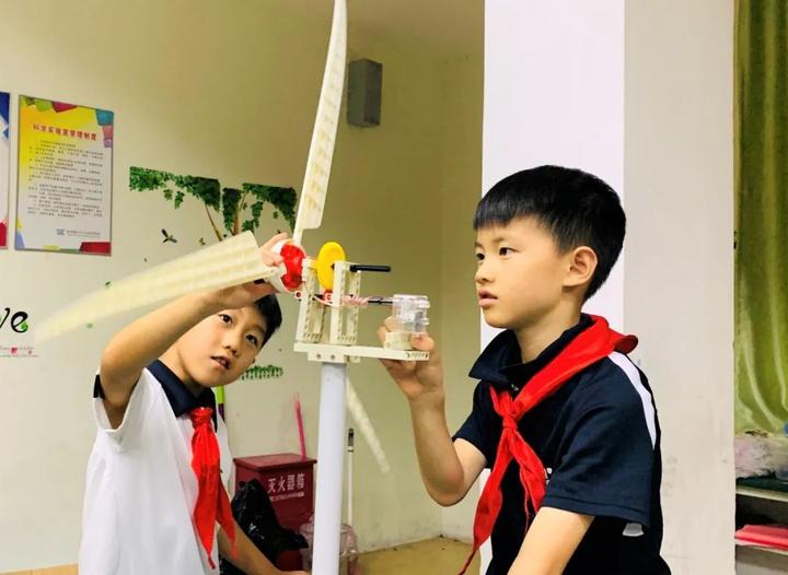 儿童外教_萌娃外教一对一_老外萌娃