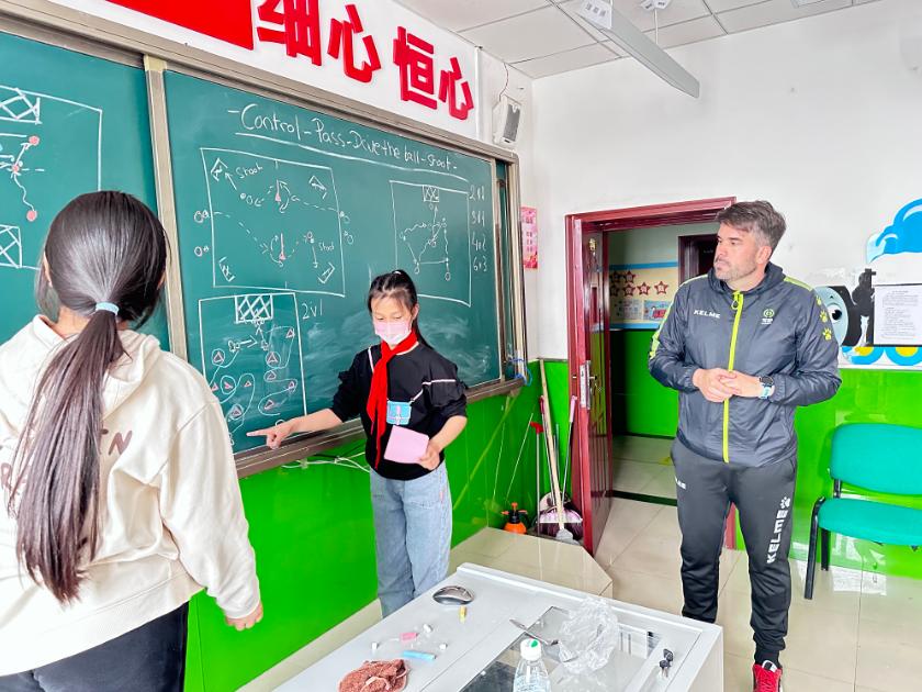 昌平外教一对一_昌平外语学院_北京昌平外国语