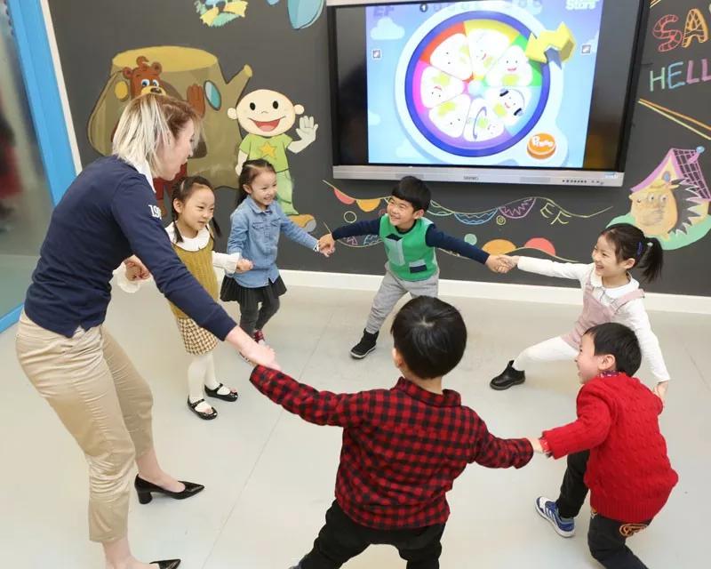 外教一对一英语口语英国_国外英语口语教学_外教口语有用吗