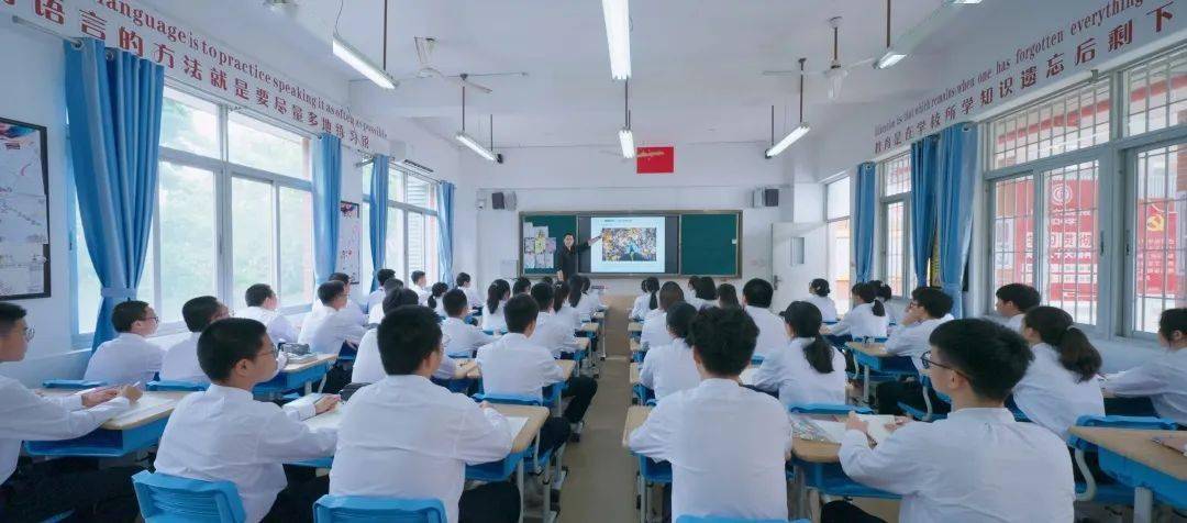厦门外国语学校集美_福建省厦门市外国语集美分校_厦门集美外教一对一