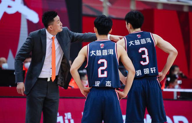姚明代言英语外教_姚明外国球迷_外教一对一姚明