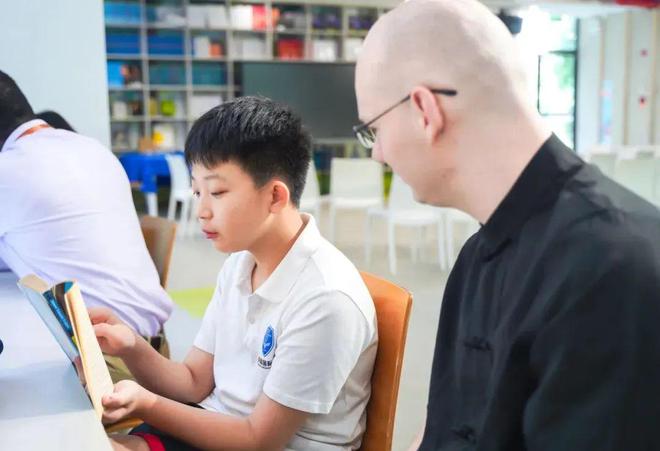 法语外教一对一价格_法语外教招聘_法语 一对一 外教