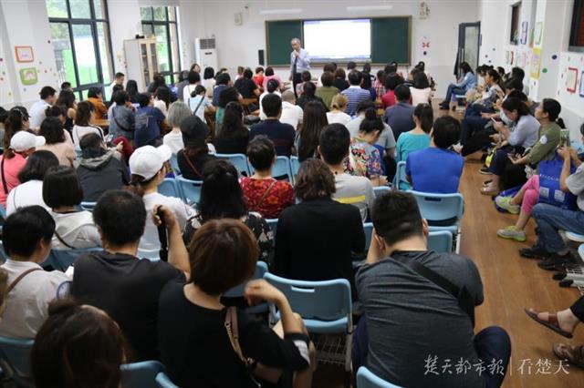 美联外教在中国的工资_美联有外教一对一吗吗_美联在线外教一对一