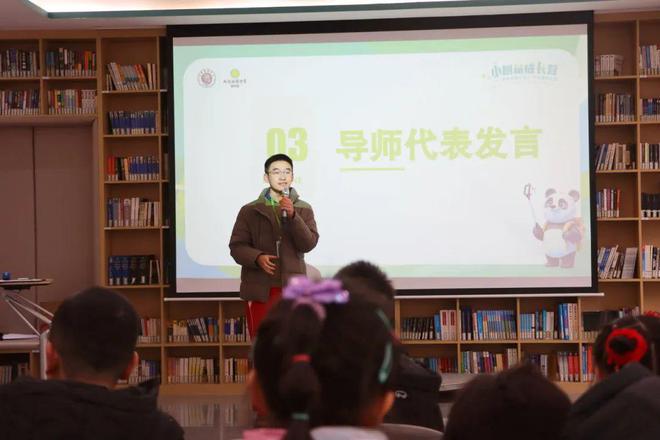 萌娃一对一外教老师_外教萌娃老师视频_外教萌娃老师是谁