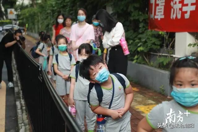 外教视频_老外萌娃_外教一对一萌娃