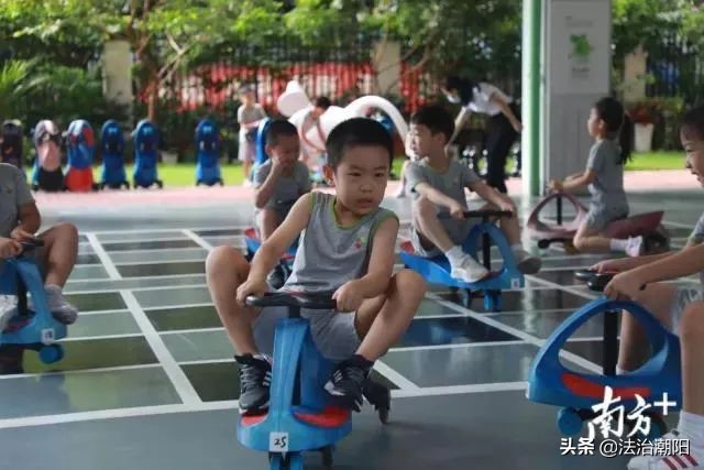 外教视频_老外萌娃_外教一对一萌娃