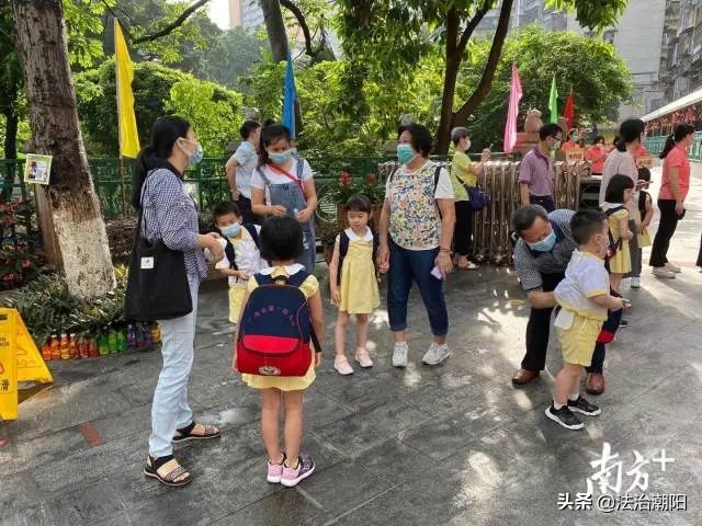 外教视频_老外萌娃_外教一对一萌娃