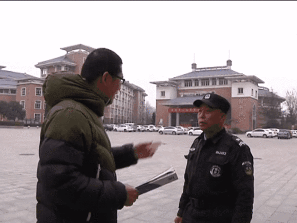 抖音外教对话是真的吗_抖音外教一对一对话_抖音外教对话在哪里看