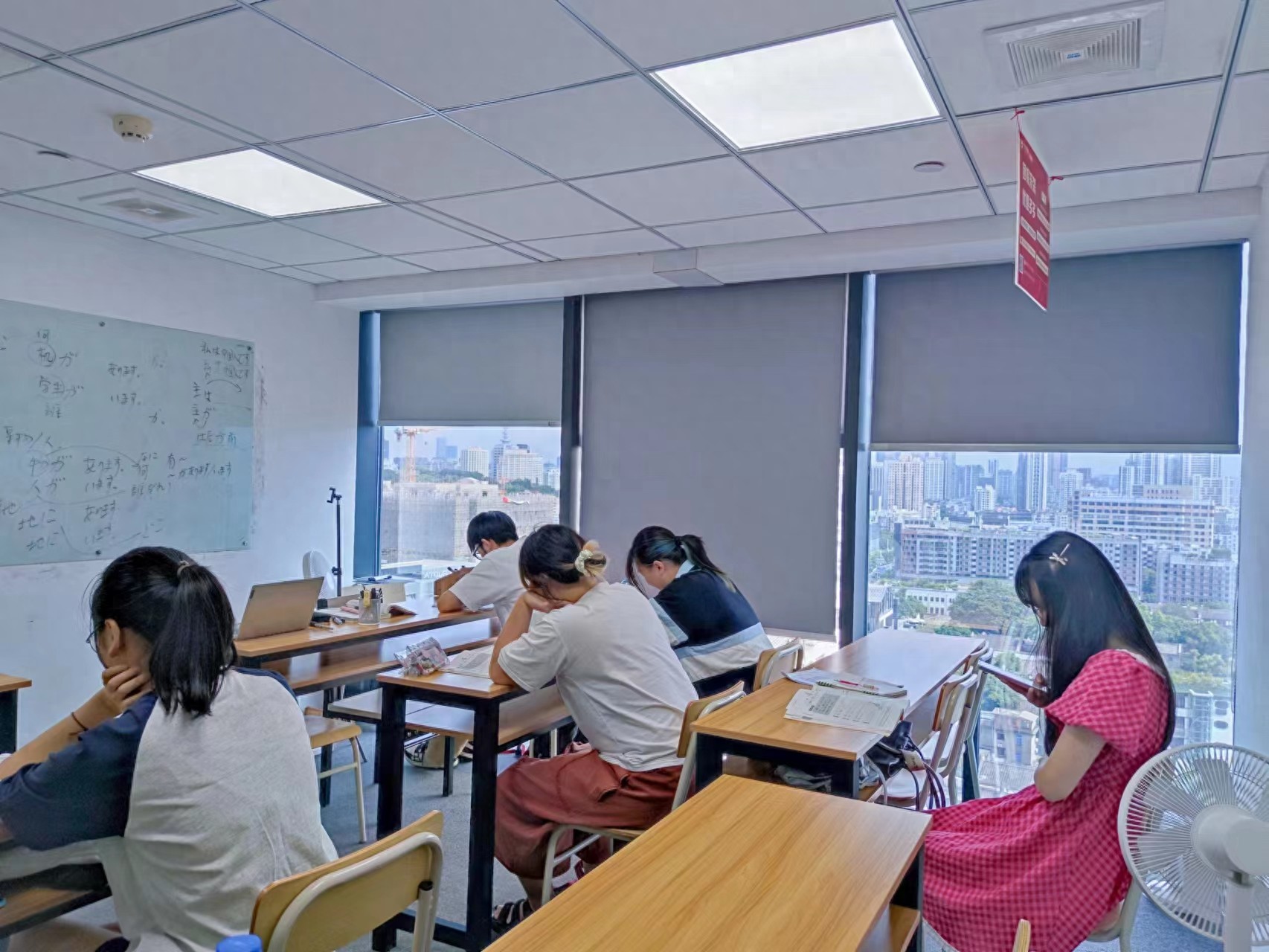 福州外教老师招聘网_福州外国语学校老师_福州外教一对一老师