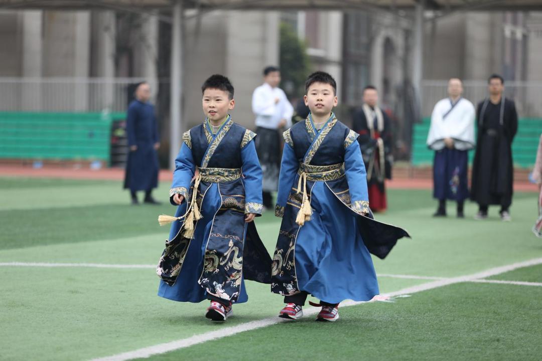 浙江老师一对一外教_杭州外教老师_浙江外国语老师待遇