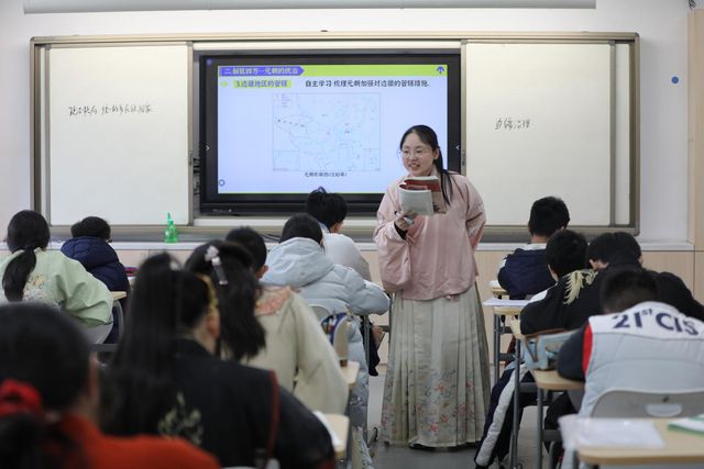 外教英语教老师说的话_外教老师一对一教英语怎么说_外教老师讲英语