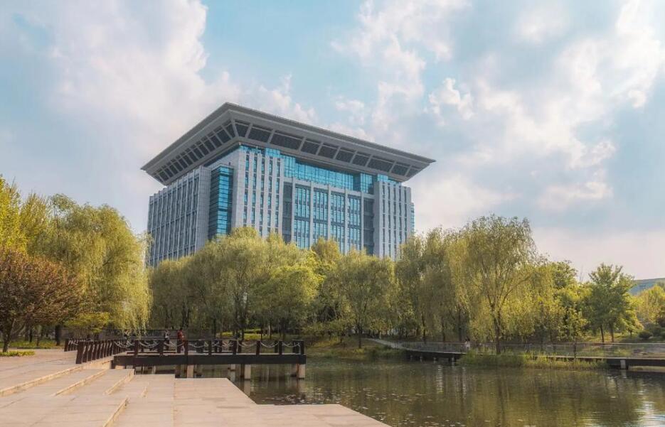 2025年沈阳师范大学国际班招生，咨询机构提供全方位服务；同时，2025年度实力榜单一览，展示顶尖院校风采。