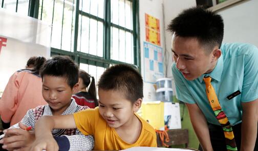 外教教学老师招聘要求_外教教学老师工资多少_外教老师一对一教学